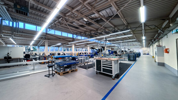 Hinweis: Die Abbildungen in dem virtuellen Rundgang können je nach Produktionsbereich variieren. Hinweis: Die Abbildungen in dem virtuellen Rundgang können je nach Produktionsbereich variieren.